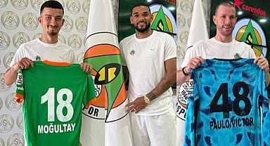 Alanyaspor'da çifte imza töreni! Yıldızlar kadroya katıldı!