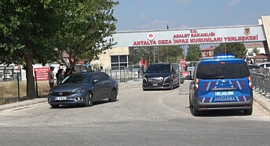 Kemal Kılıçdaroğlu'ndan Muhittin Böcek'e cezaevinde ziyaret