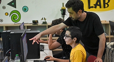 Muratpaşa Belediyesi'nden geleceğe yönelik adım! ASSİM'de robotik kodlama rüzgarı!