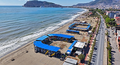 Kış turizmine dev adım! Alanya Plaj Sporları Merkezi ilk meyvesini verdi... Danimarkalı 40 sporcu kamp yaptı