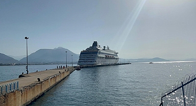 Rus turist akımı devam ediyor! Alanya Limanı'na gelen