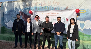 AK Parti Antalya Gençlik Kolları’ndan çocuklara renkli Dünya Çocuk Hakları Günü etkinliği