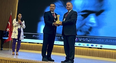 Akdeniz Üniversitesi’nden Prof. Dr. Mehmet Ali Eroğlu’na Türk Kültür ve Sanatına Katkı Ödülü