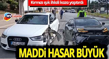 Manavgat'ta ışık ihlali lüks araçları hurdaya çıkardı