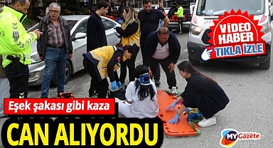 Saniyelerle kaydedildi! Antalya’da otomobil kapısı motosiklet sürücülerini yaraladı