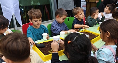 Antalya’da “Bir saksı, Bir Umut” Projesi başladı! Minik eller toprakla buluştu