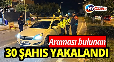 Antalya'da 30 aranan şahıs yakalandı