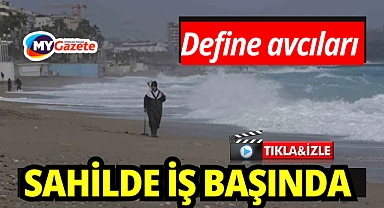 Dev dalgaların vurduğu sahilde dedektörle arama yaptılar
