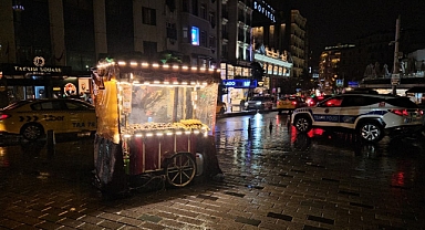 Kara kış tüm yurdu etkisi altına aldı. İstanbul felaketi yaşıyor. 