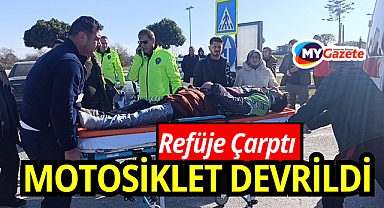 Motosiklet Refüj Bordürüne Çarptı, Sürücü Hastaneye Kaldırıldı