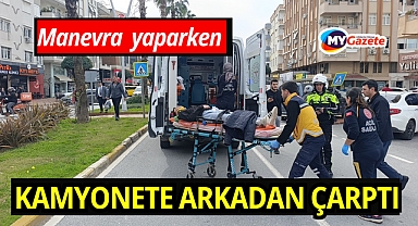 Geri manevra yapan kamyonete çarpan motosikletteki 2 kişi yaralandı