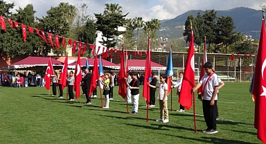 Alanya’da 23 Nisan Çocuk Bayramı coşkuyla kutlandı