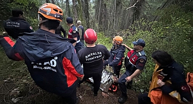 Antalya’da 80 metrelik uçuruma yuvarlandı: Ekipler seferber oldu