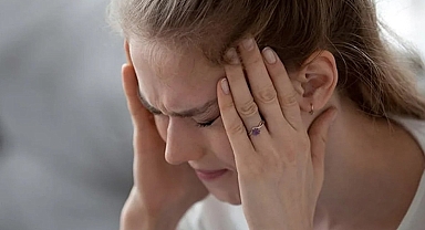 Baş ağrısına ilaçsız çözüm yolları: Uzmandan doğal öneriler