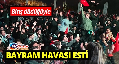 Dev ekrandaki bitiş düdüğüyle Antalya'da bayram havası esti