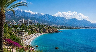 İran savaşı turizmi nasıl etkiledi? Antalya’da rezervasyonlar yavaşladı