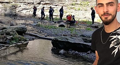 Şelale gezisi faciayla sonuçlandı: Üzerine kaya parçası düştü