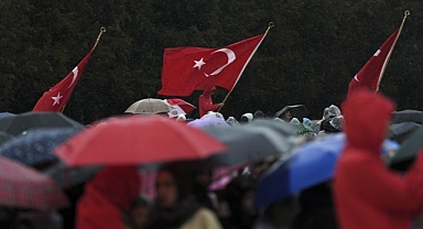 Siyasilerden 23 Nisan mesajları: 'Egemenlik Kayıtsız Şartsız Milletindir'