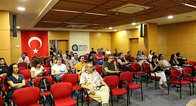 Antalya Büyükşehir Belediyesi'nden iklim zirvesi! Çevre projeleri masaya yatırıldı