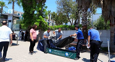 Antalya'da adliye çıkışında acı son! Otobüs durağındaki bankta ölü bulundu