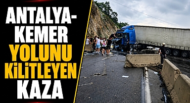 Antalya-Kemer yolunda trafik felç oldu! TIR karşı şeride geçti, kilometrelerce kuyruk oluştu