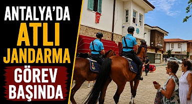 Antalya Side'de atlı jandarma mesaisi! Turizm bölgesinde 7/24 görev yapıyorlar
