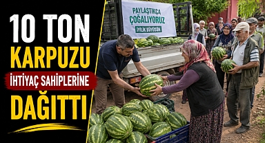 Gazipaşalı çiftçiden örnek bağış! 10 ton karpuzu ihtiyaç sahiplerine dağıttı