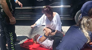Manavgat’ta Alman turiste motosiklet çarptı! Vatandaş yelpazeyle yardıma koştu