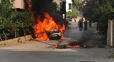 Seyir halindeyken alev topuna döndü! Sürücü son anda kurtuldu!