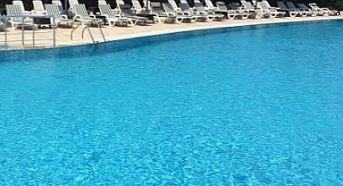 Alanya'da otel havuzunda yürek burkan olay! 4 yaşındaki çocuk yaşam mücadelesi veriyor
