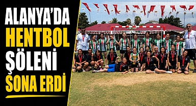 Alanya hentbolun merkezi oldu! Şampiyonlar kupalarına kavuştu
