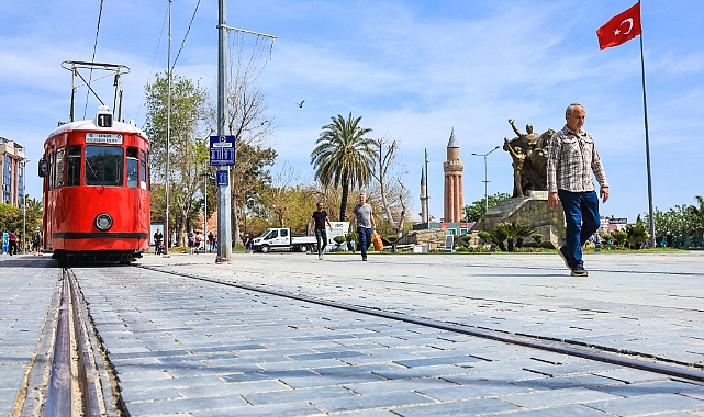 Antalya'da nostalji tramvayı kaldırılıyor iddialarına yalanlama! Büyükşehir'den açıklama