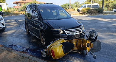 Antalya Manavgat'ta hafif ticari araç motorlu bisiklete çarptı: 1 yaralı