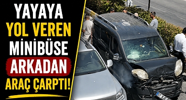Antalya Manavgat'ta yaya geçidinde kaza kamerada! Yol veren minibüse arkadan çarptı
