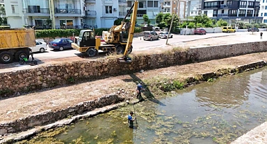 ASAT’tan Antalya Konyaaltı’nda kapsamlı kanal temizliği