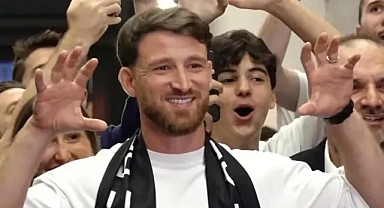 Beşiktaş’ın yeni yıldızı İstanbul’da! Salih Özcan’dan taraftarı heyecanlandıran ilk sözler