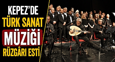 Kepez'de Türk Sanat Müziği rüzgarı! Yıl sonu konseri büyüledi