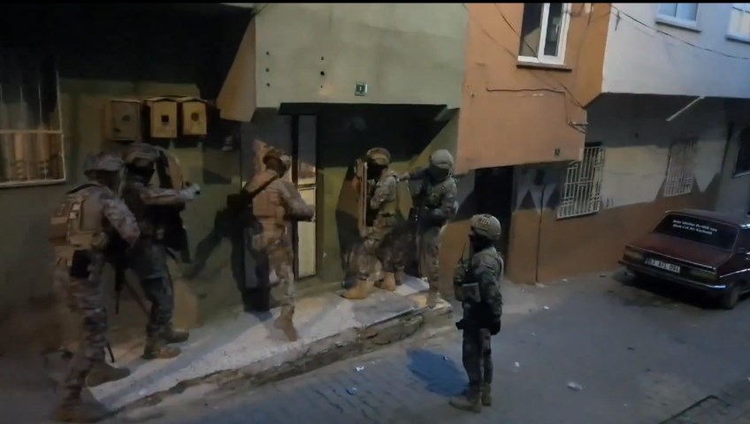 Şanlıurfa’da, 44 DEAŞ şüphelisi adliyede