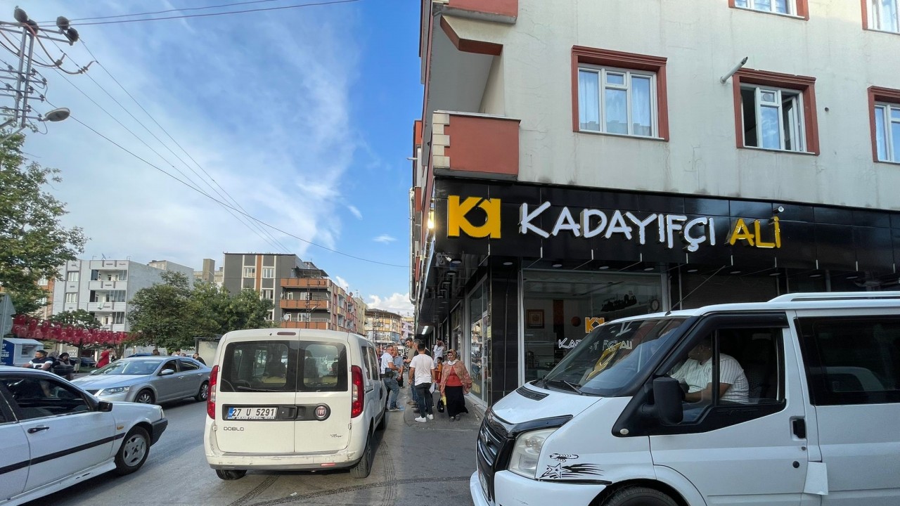 Enişte, eski iş ortağı kayınbiraderlerini tabancayla vurup, intihara kalkıştı: 3 yaralı