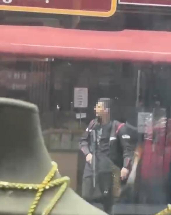 Eski iş ortağını pompalı tüfekle öldürdü