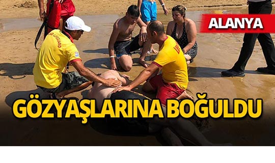 Alanya'da oğlunu kurtarmak isterken canından oluyordu