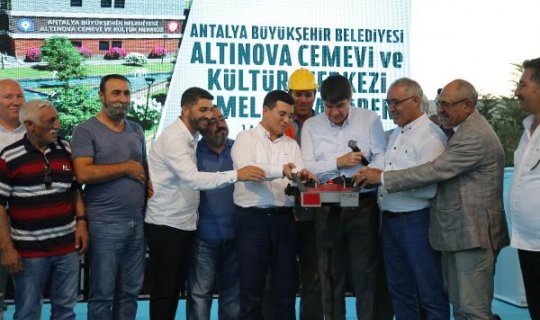Alevi Kültür Dernekleri Federasyonu Başkanı Demir'den, Aziz Kocaoğlu'na sert eleştiri