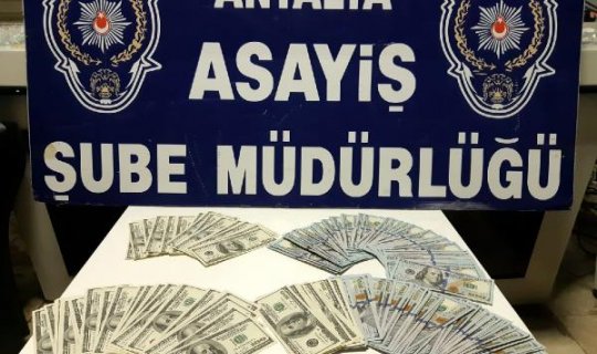 Antalya'da ev almak isteyen İranlı turisti dolandırdı