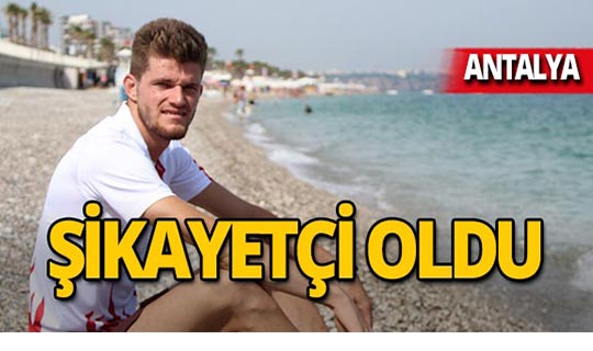 Antalya'da işitme engelli milli sporcuya şezlong ayıbı!