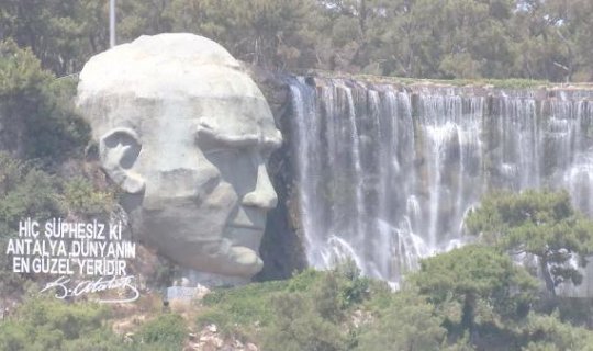 Antalya'da nemden kaçmaya çalıştılar
