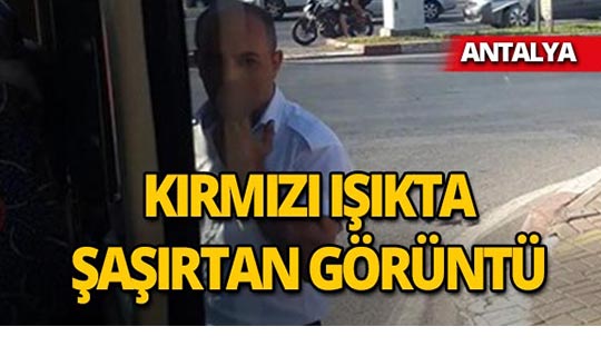 Antalya'da toplu ulaşım şoförü görenleri şaşırttı