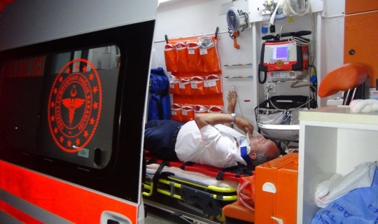 Antalya’da yolcu otobüsü ile ticari araç çarpıştı: 4 yaralı