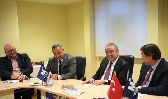 Başkan Böcek: “Antalya planlı, kurallı ve kimlikli bir kent olacak”