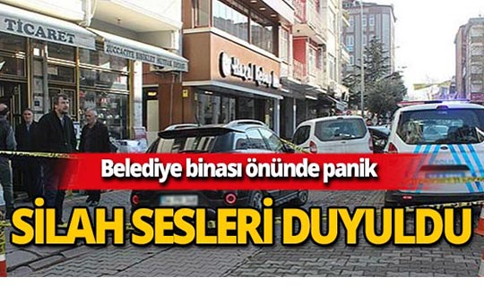 Belediye binası önünde korku dolu anlar!