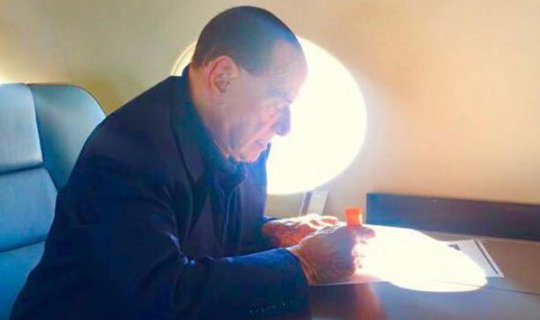 Berlusconi'den Putin'e doğum günü jesti